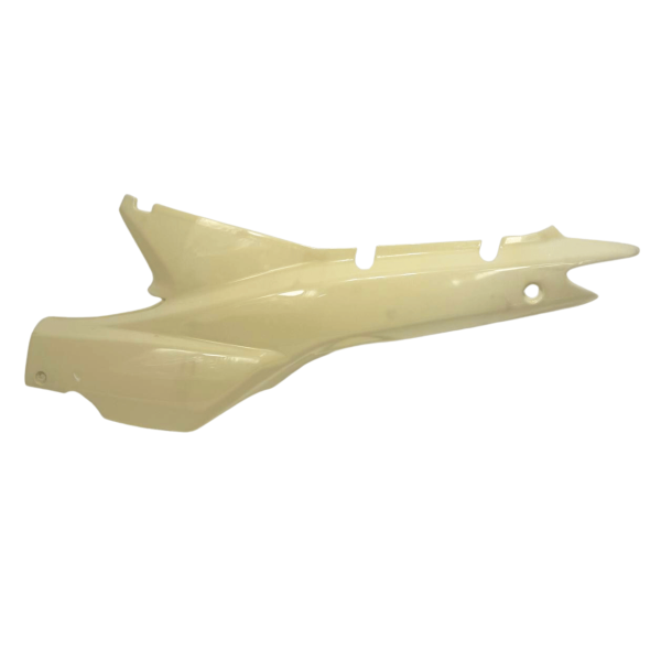 Пластик бічний правий під бардачок під фарбування Alphamoto Romeo