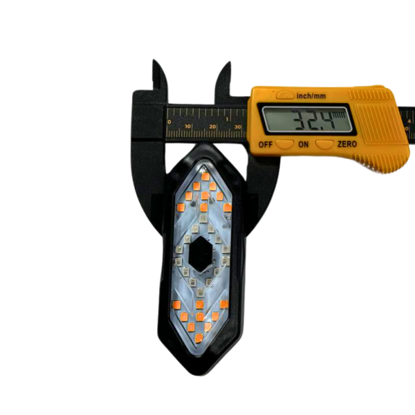 Стоп-сигнал з поворотником FY-1820 LED/USB з пультом Baisk