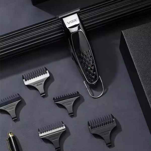 Тример акумуляторний 5 сріблястий насадок VGR V-093